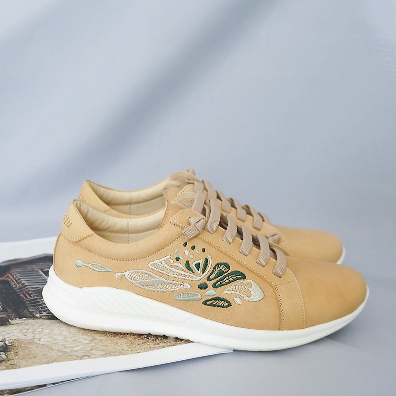 Embroidered casual jogging shoes-Fucheng Map/Desert Camel - Women's Casual Shoes - Genuine Leather Khaki