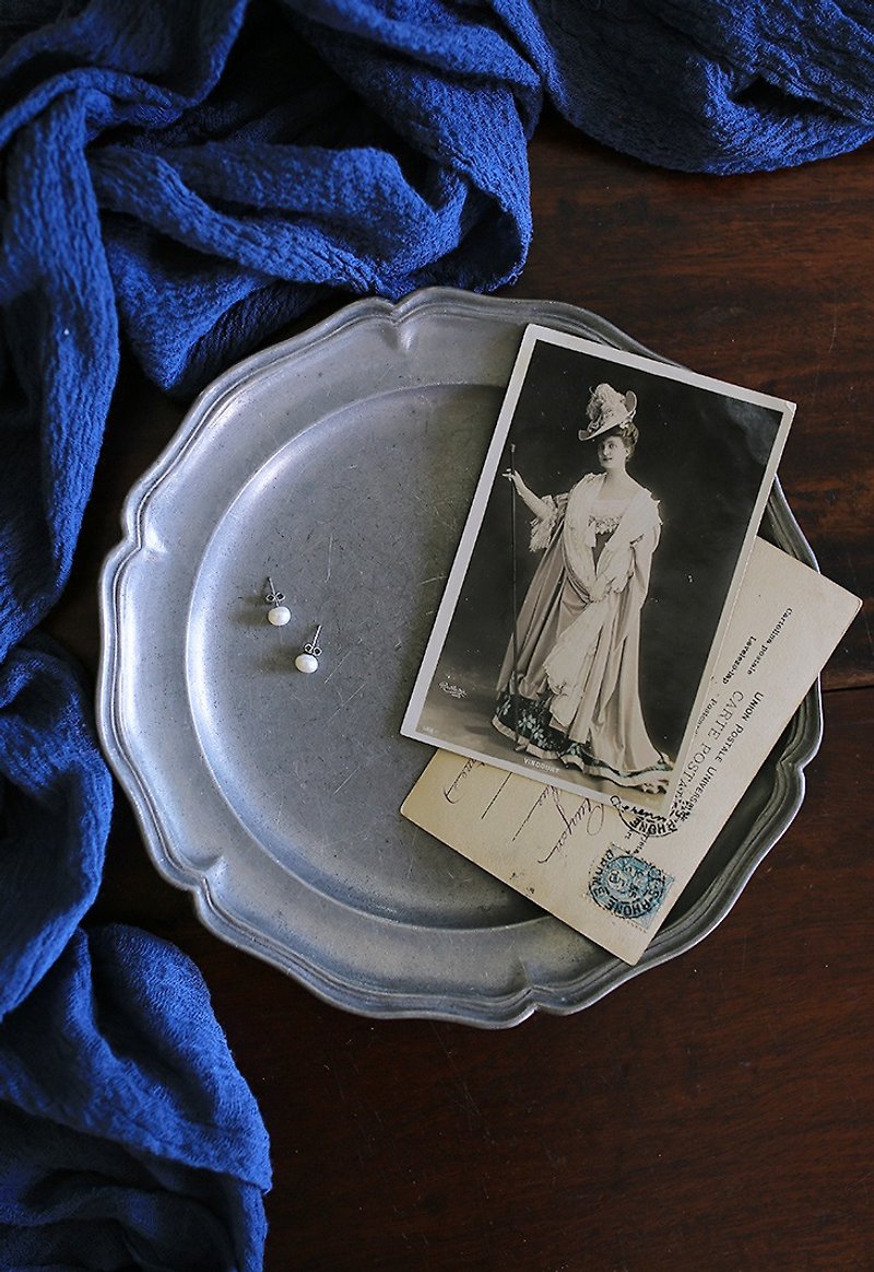 歐洲 花型古董盤 No.7 餐盤 托盤 錫盤 - 盤子/餐盤 - 其他材質 銀色