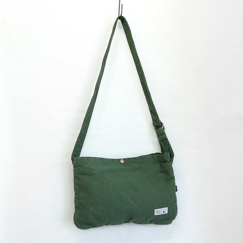 Shoulder pouch [Spring/Summer 2023 limited color Chitose] (VC-38) - Handbags & Totes - Cotton & Hemp Green