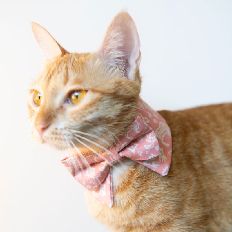 愛錯亂 毛孩項圈 領結造型粉紅色圍脖 不同尺寸貓狗可用 可印名 - 項圈/牽繩 - 其他人造纖維 粉紅色