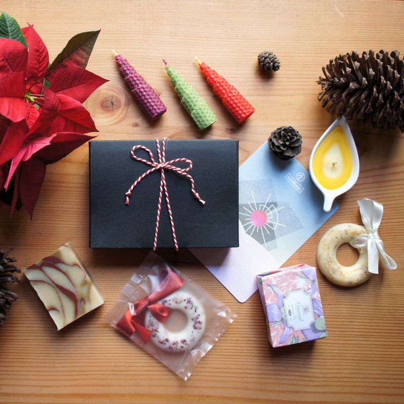 Christmas fragrance composition / exchanging gifts - hope you like it - น้ำหอม - ขี้ผึ้ง หลากหลายสี