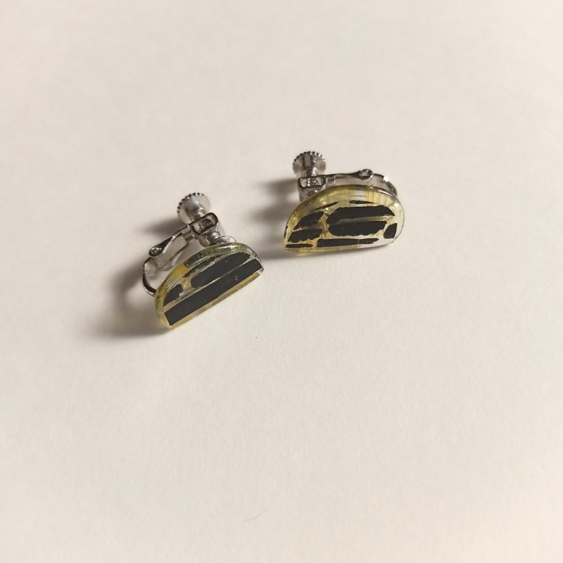 Kakera Clip-On Moyo - Earrings & Clip-ons - Plastic Black
