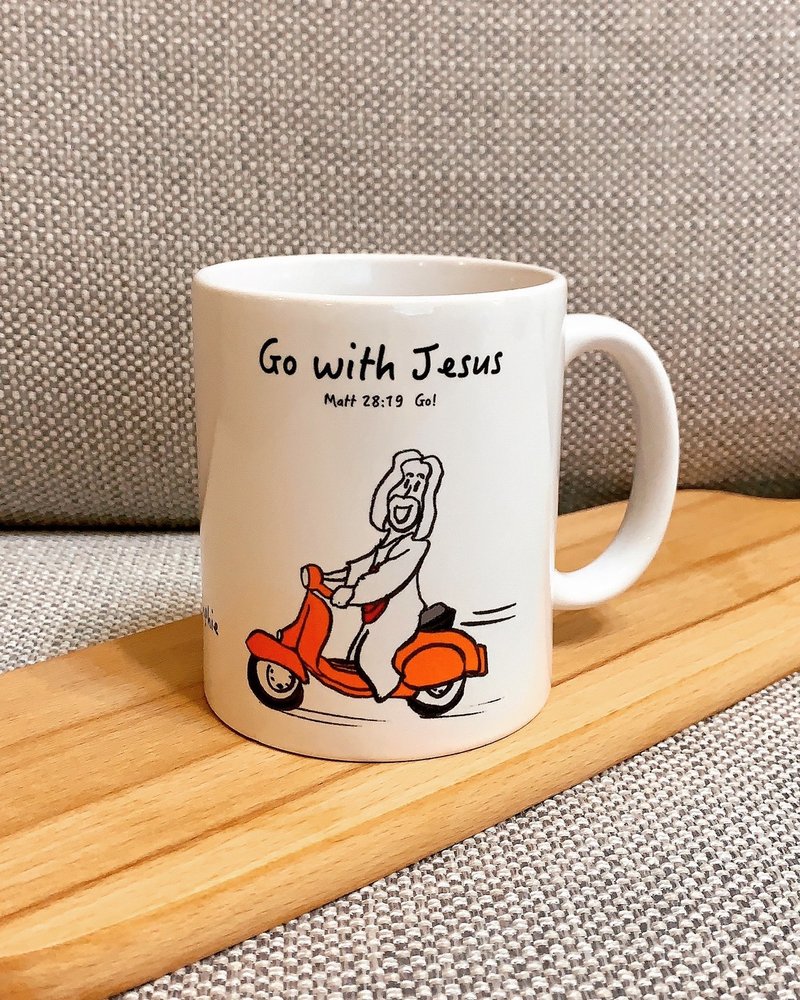 Go with Jesus馬克杯 手繪插畫風格 原創Q版 咖啡杯 - 咖啡杯/馬克杯 - 陶 