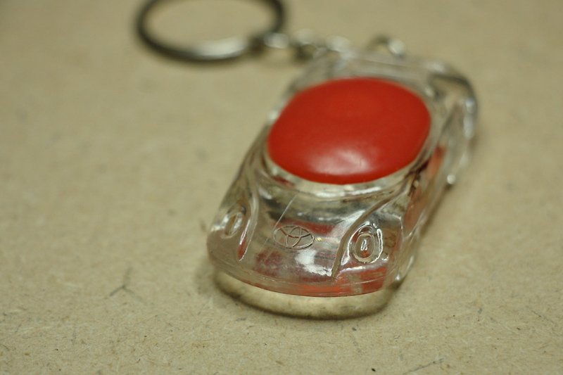Purchased from the Netherlands in the mid-20th century antique key ring TOYOTA car shape - Keychains - Plastic Transparent