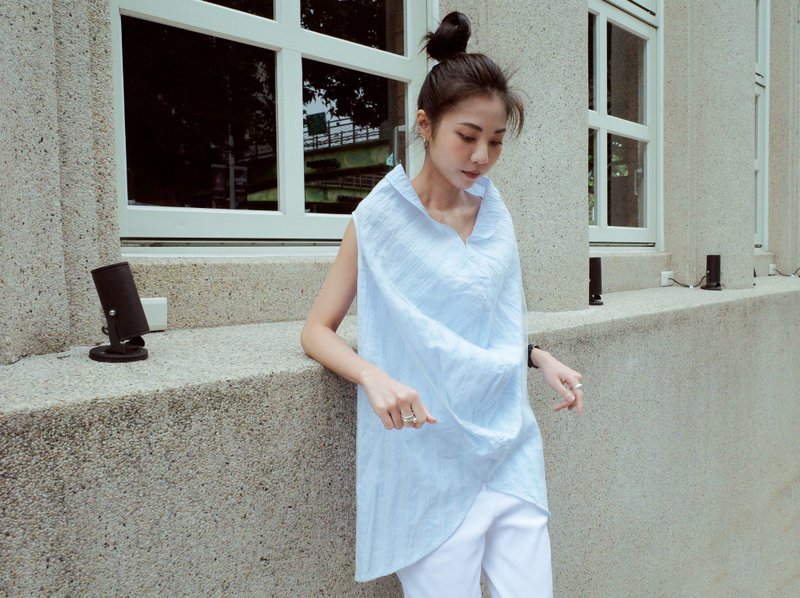 UUIN _ Blue round style vest - Women's Vests - Cotton & Hemp Blue