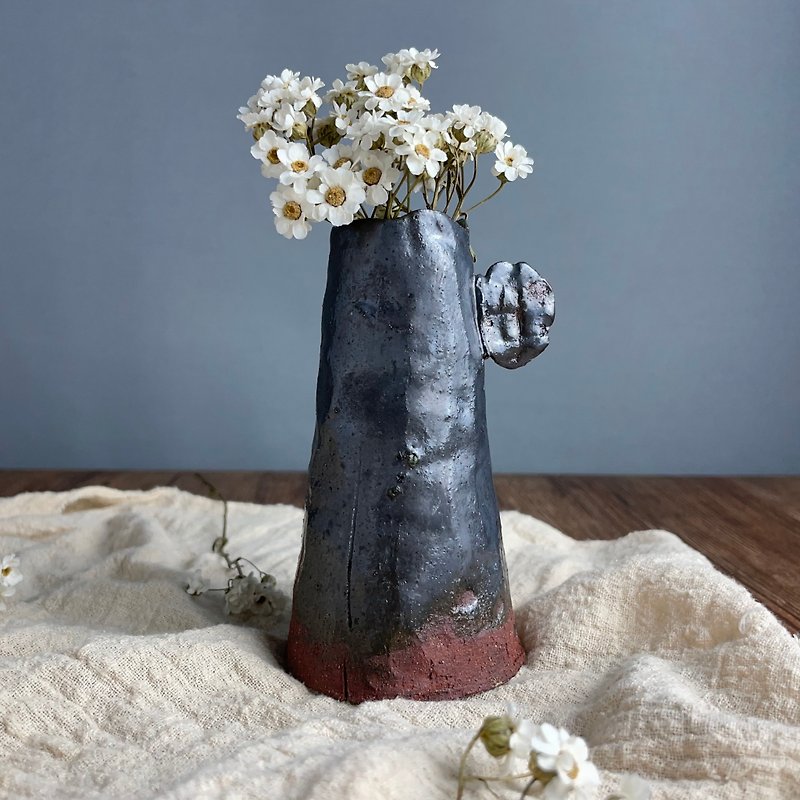 チリビーンコニカルワイルドフラワー花瓶 - 花瓶・植木鉢 - 陶器 シルバー