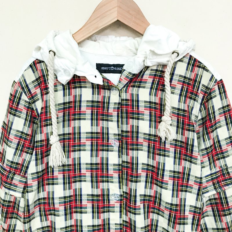 Top / Red and Black Checkered Outer from Mercibeaucoup - เสื้อแจ็คเก็ต - เส้นใยสังเคราะห์ สีแดง