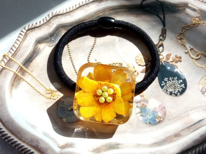 Anny's workshop手作押花飾品, 橙色百日草髮帶 - 髮夾/髮圈 - 塑膠 橘色