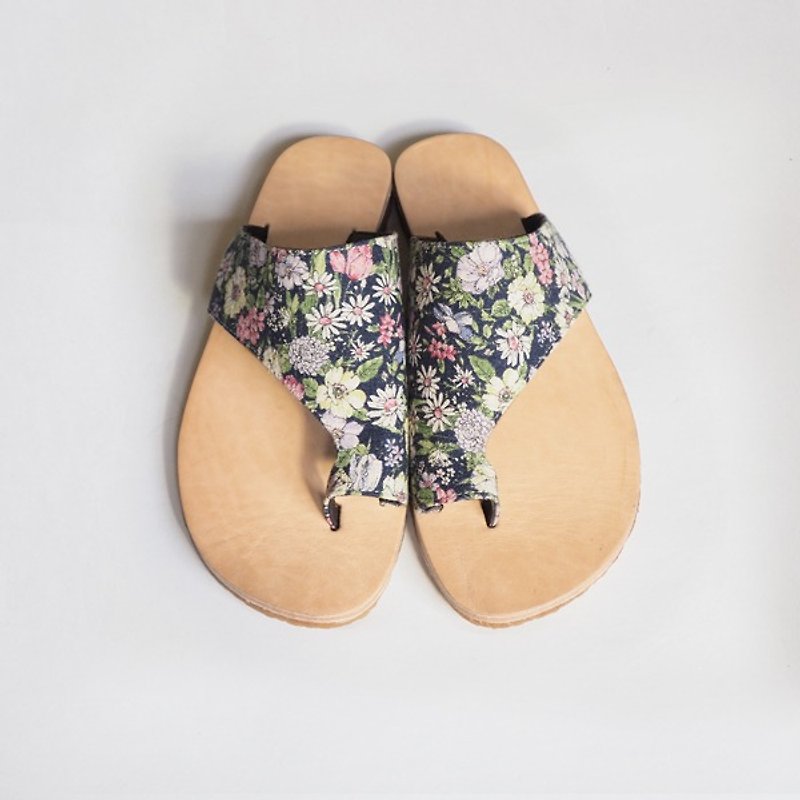 Love flowers sandals- small floral cloth - รองเท้ารัดส้น - หนังแท้ หลากหลายสี
