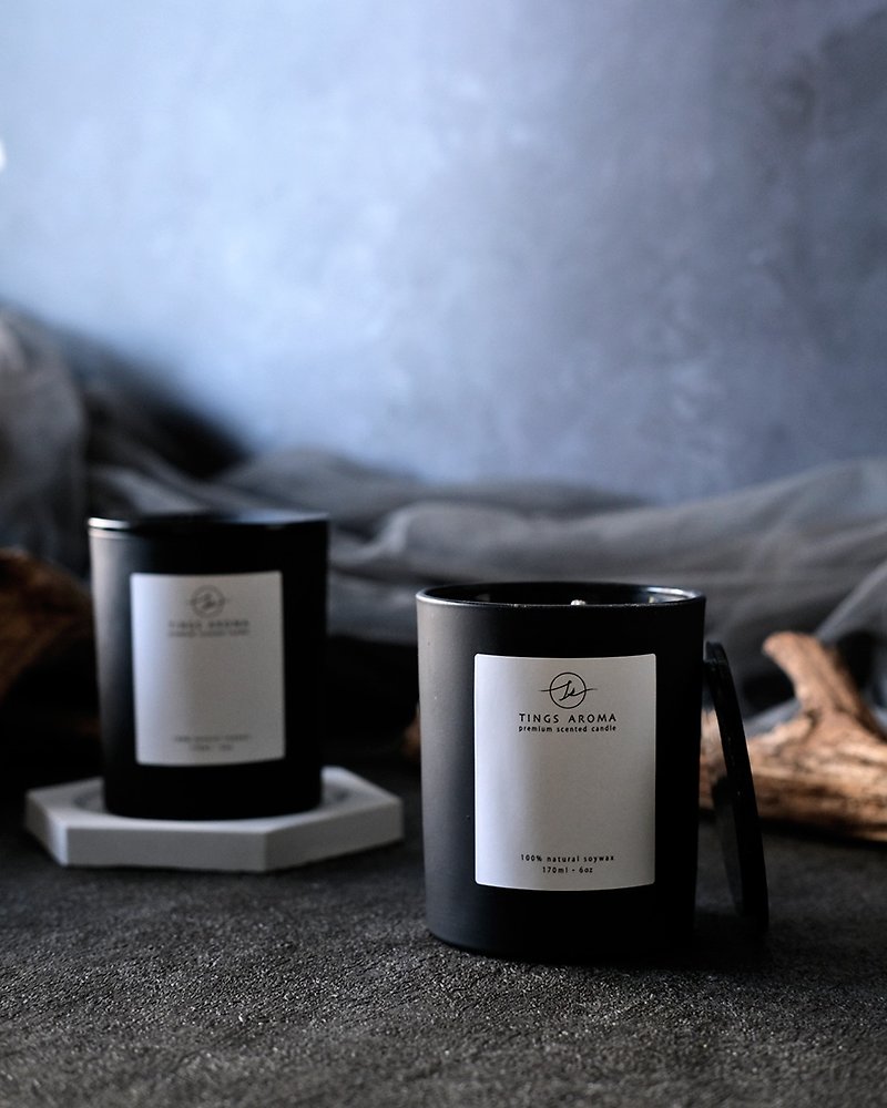 Extreme matte fashion texture matte black essential oil scented candle - Candles & Candle Holders - Wax Black