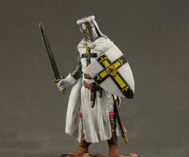 XII century 54 mm Teutonic Knight Tin soldier figure 