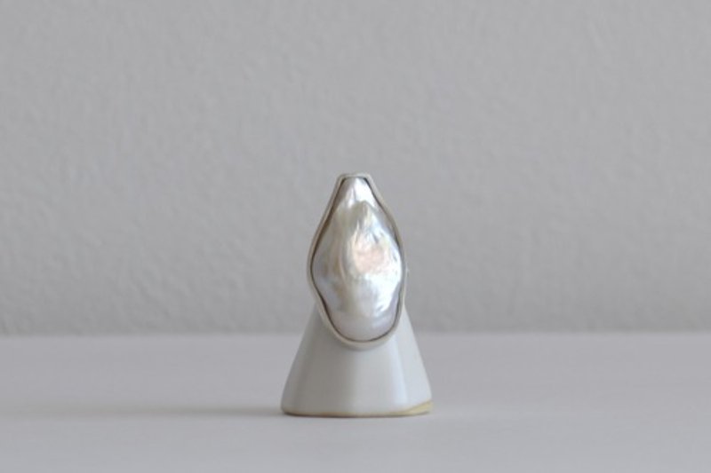 arabesque pearl ring oneoff - General Rings - Other Metals 