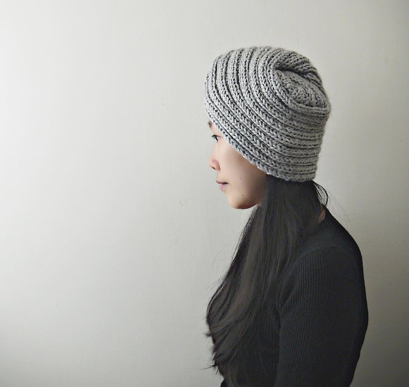 手作編織毛帽~ 淺灰條紋立體帽(男女皆可) - 帽子 - 羊毛 灰色