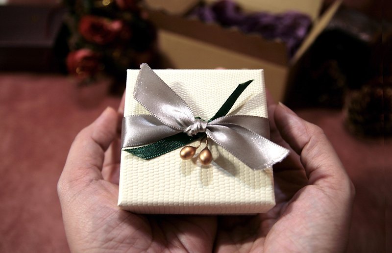 【聖誕禮物+包裝】都幫你準備好了 石榴石手鍊 季節限定 - 手鍊/手鐲 - 寶石 紅色