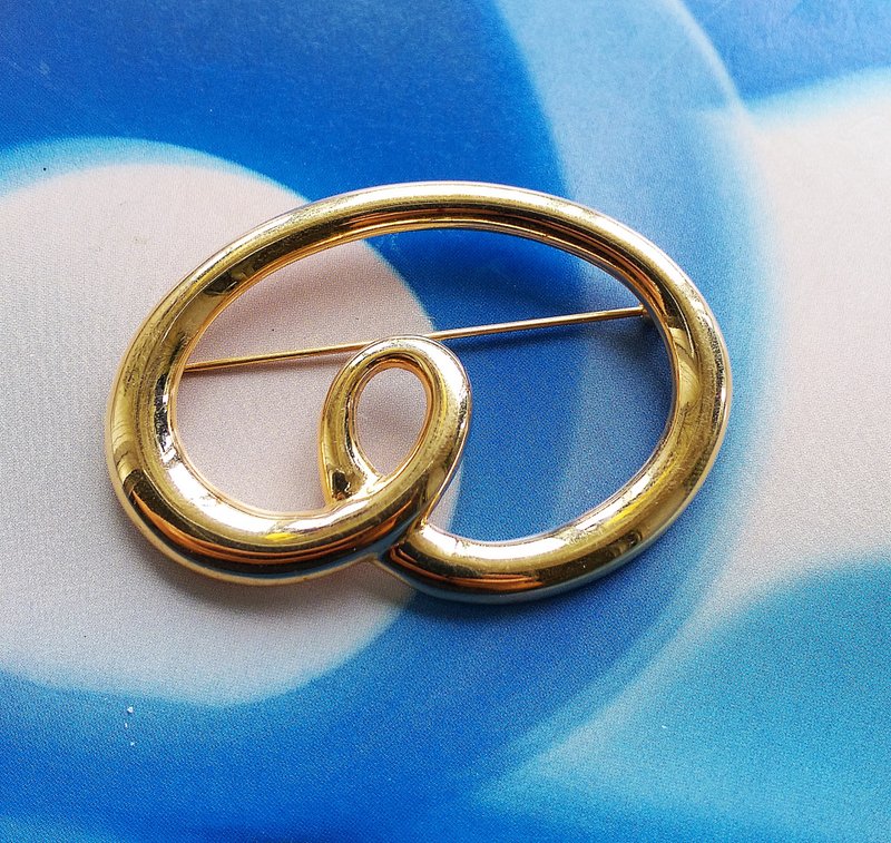 Vintage Jewelry 西洋古董飾品 MONET 個性 金色調 律動 別針 - 徽章/別針 - 其他金屬 金色