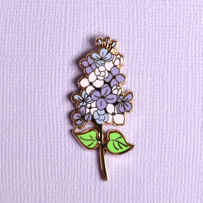 Lilac Violet Lavender Hydrangea pins  flower enamel lapel pin -Badge - pins - เข็มกลัด/พิน - โลหะ สีม่วง