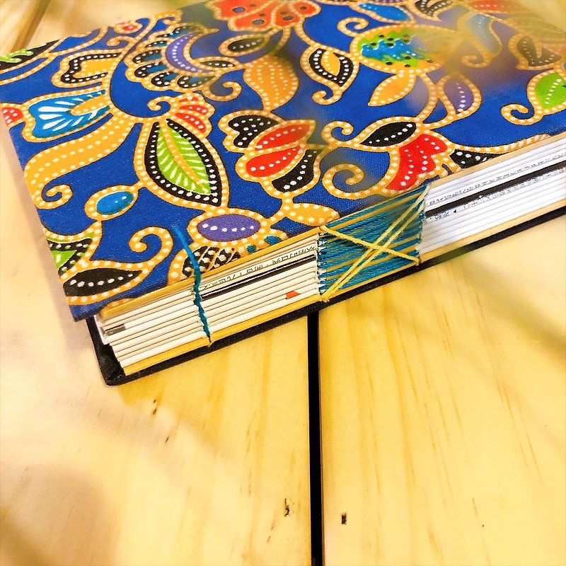 Blue Orchid - A6 Handmade Journal Book - สมุดบันทึก/สมุดปฏิทิน - กระดาษ 