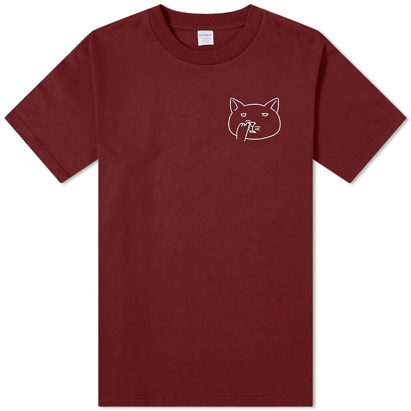 Pocket Nose Picking Cat Burgundy t shirt - เสื้อยืดผู้ชาย - ผ้าฝ้าย/ผ้าลินิน สีนำ้ตาล