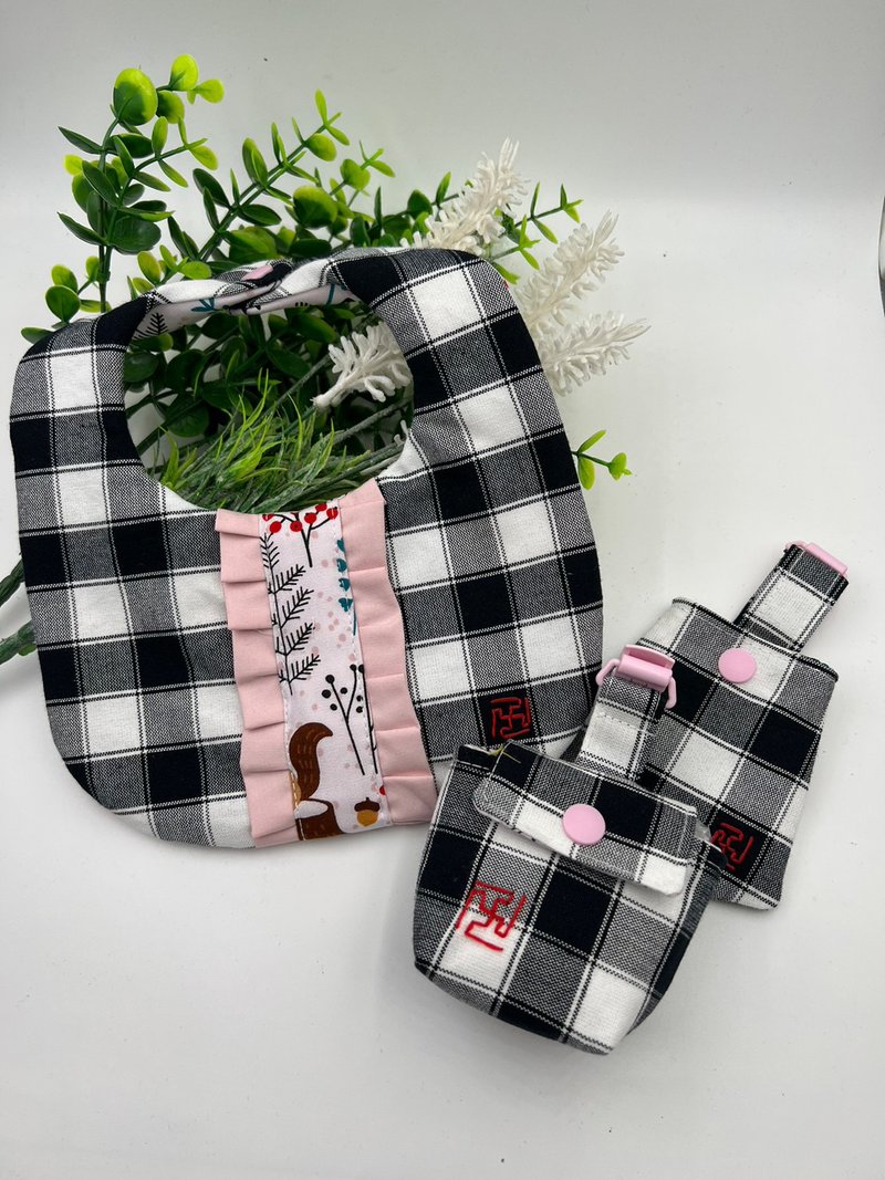 [Kinmen Design and Manufacture] Girl's first birthday gift Miyue gift box series-Kinmen flower necklace - Bibs - Cotton & Hemp Black