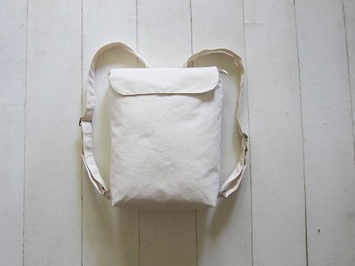 A & E DESIGN A4雙肩帆布後背包(拉鍊開口+磁扣袋蓋+外側拉鍊袋)-米白+炭灰