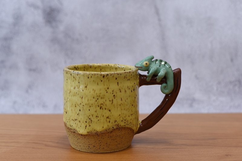 手工拉胚變色龍陶杯200cc - 咖啡杯/馬克杯 - 陶 