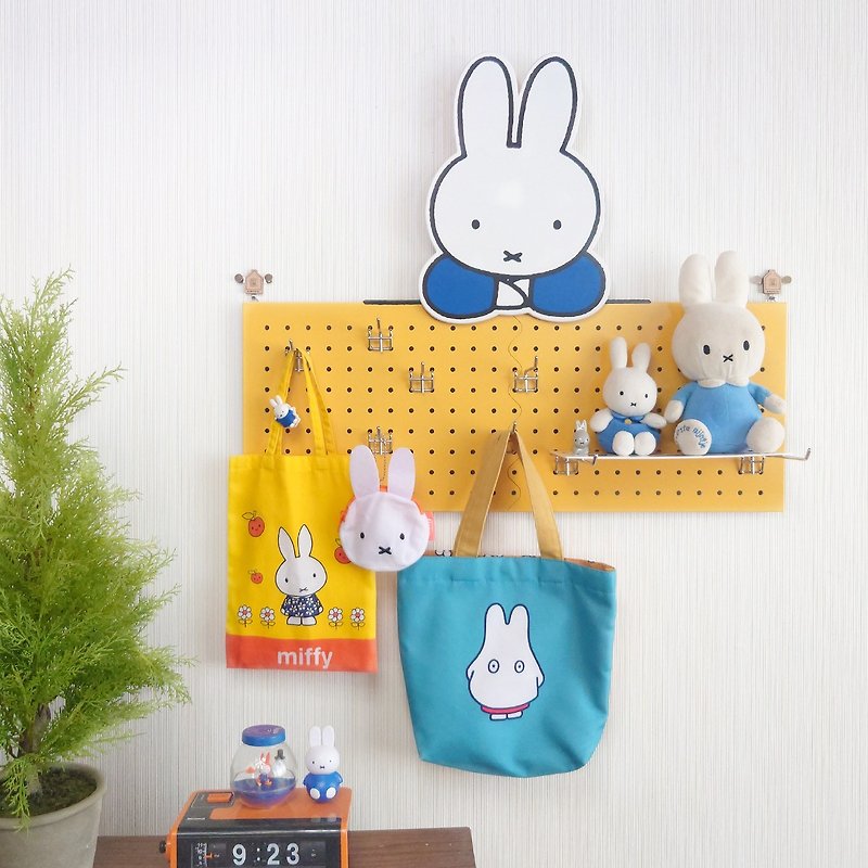 【Pinkoi x miffy】miffy wall hanger - 棚・バスケット - 木製 イエロー
