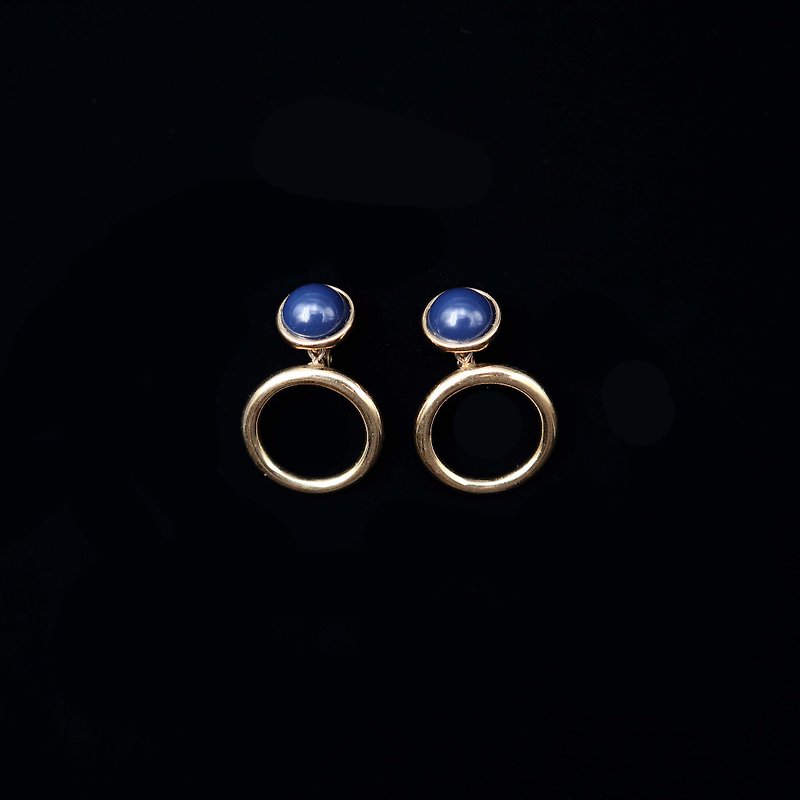 Pumpkin Vintage. Monet Draped Blue Stone Gold Circle Clip Earrings - ต่างหู - วัสดุอื่นๆ 