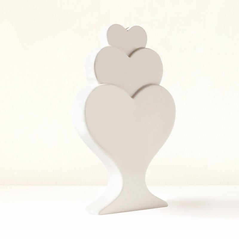 Porcelain Pottery & Ceramics White - TOT COR Spanish Handmade Art Vase Tower of Love White Valentine's Day Gift Box