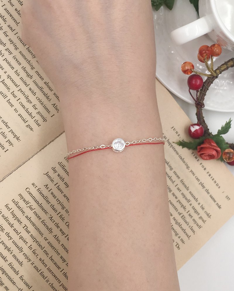Sterling Silver bag tether section red diamond red string bracelet hand rope silver extremely simple round diamond drill - สร้อยข้อมือ - กระดาษ สีแดง