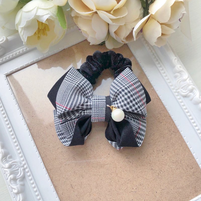 Adult cute color matching college bow hair ring large intestine ring-black and white - Hair Accessories - Other Materials Black