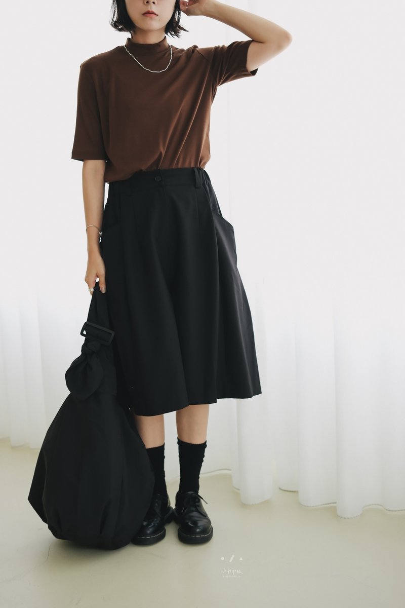 Impressionist three-quarter diagonal pocket wide trousers - 2 colors - impression black - Women's Shorts - Other Man-Made Fibers Black