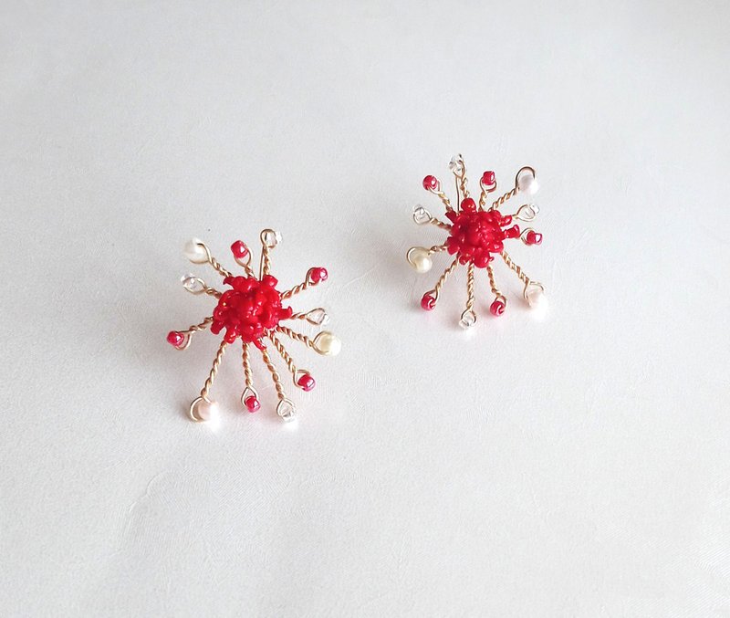 Red chrysanthemum fire 14K gold-packed earrings / Clip-On - Earrings & Clip-ons - Clay Red