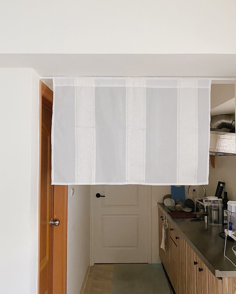 sybil-ho white European style semi-permeable horizontal hanging cloth / small curtain 84x58cm pattern shipped randomly - ม่านและป้ายประตู - ผ้าฝ้าย/ผ้าลินิน ขาว