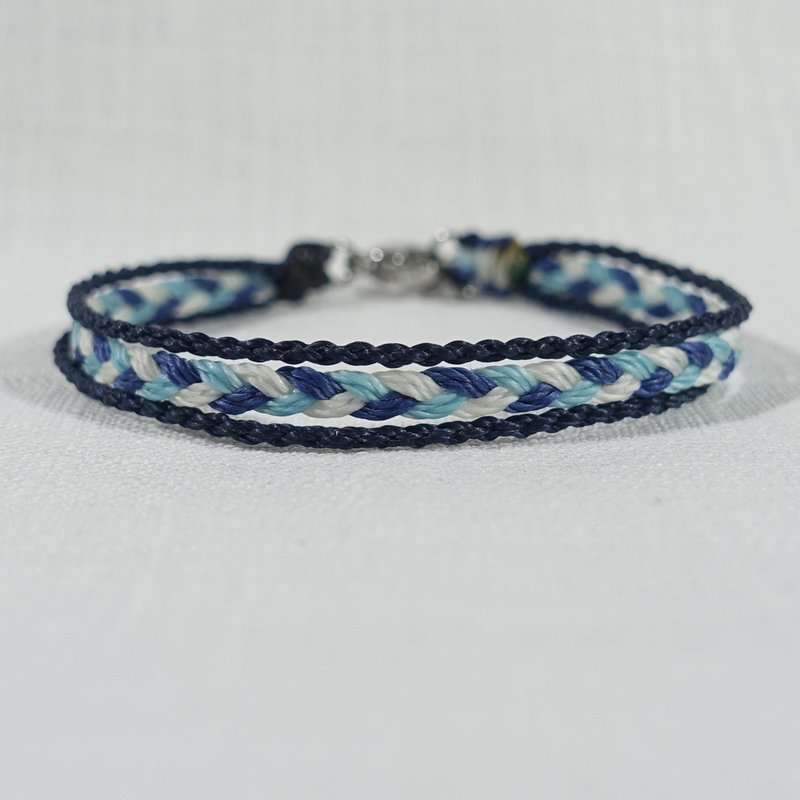 旅人 三層蠟線手環│多色 手工編織│巴西蠟線 可碰水 不鏽鋼 - 手鍊/手環 - 其他材質 多色