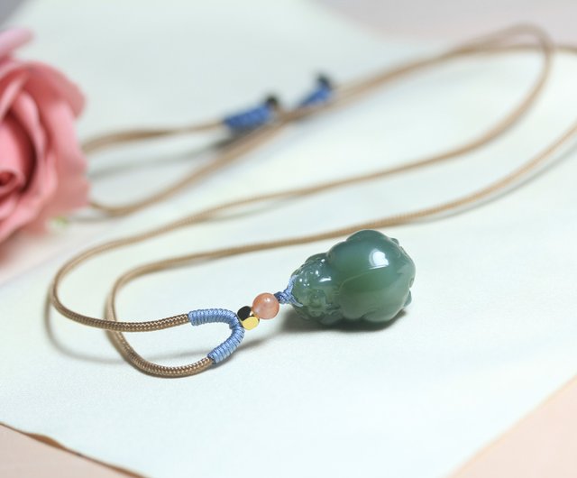 天然Aランク翡翠 貔貅 平安ボタン彫り手作りペンダントAB1026 【公式通販】