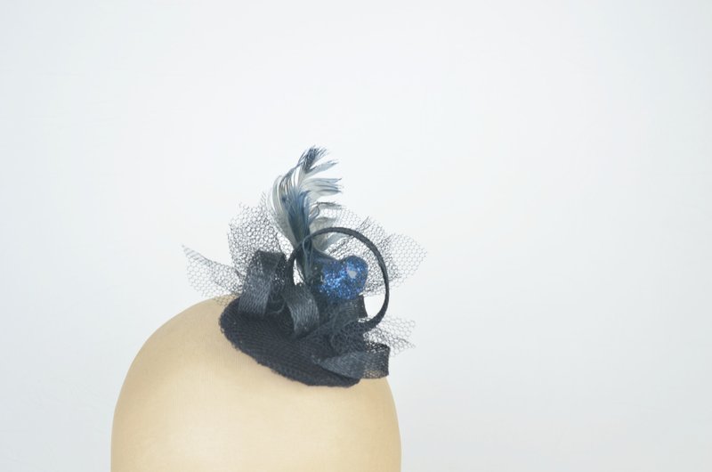 Fascinator Headpiece with Blue Glitter Feathered Bird and Black Twirls and Veil - 髮夾/髮圈 - 其他材質 黑色