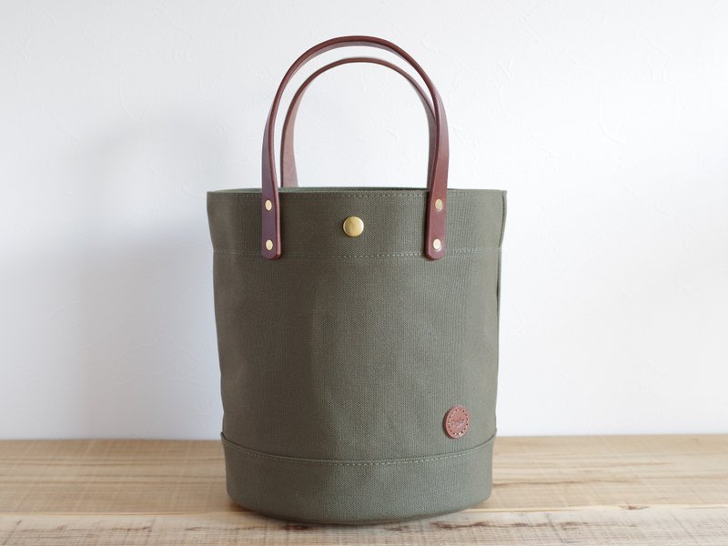 レザーハンドル帆布 丸底トートバッグ オリーブ - 手提包/手提袋 - 棉．麻 綠色