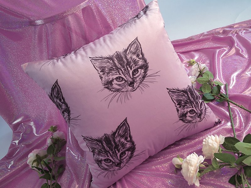ARTISPACEピンクの猫千鳥格子両面枕/クッション - 枕・クッション - その他の素材 ピンク