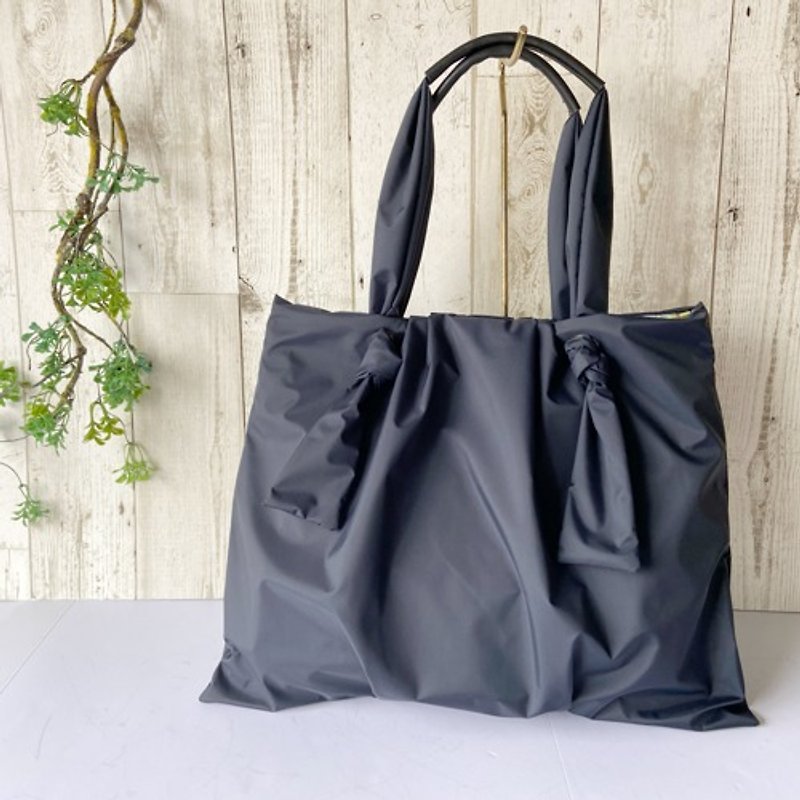 Fluffy * Lightweight water-repellent nylon tote bag * Black * A4 size can be stored - Handbags & Totes - Cotton & Hemp 