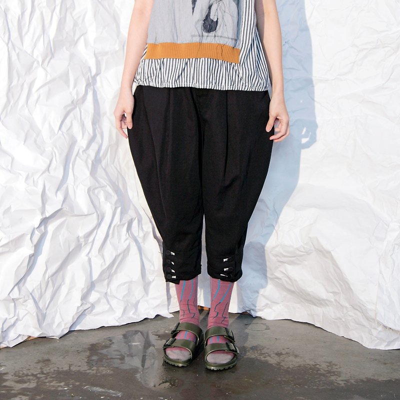 Light_One-way travel three-dimensional profile cuffed pants - กางเกงขายาว - ผ้าฝ้าย/ผ้าลินิน สีดำ