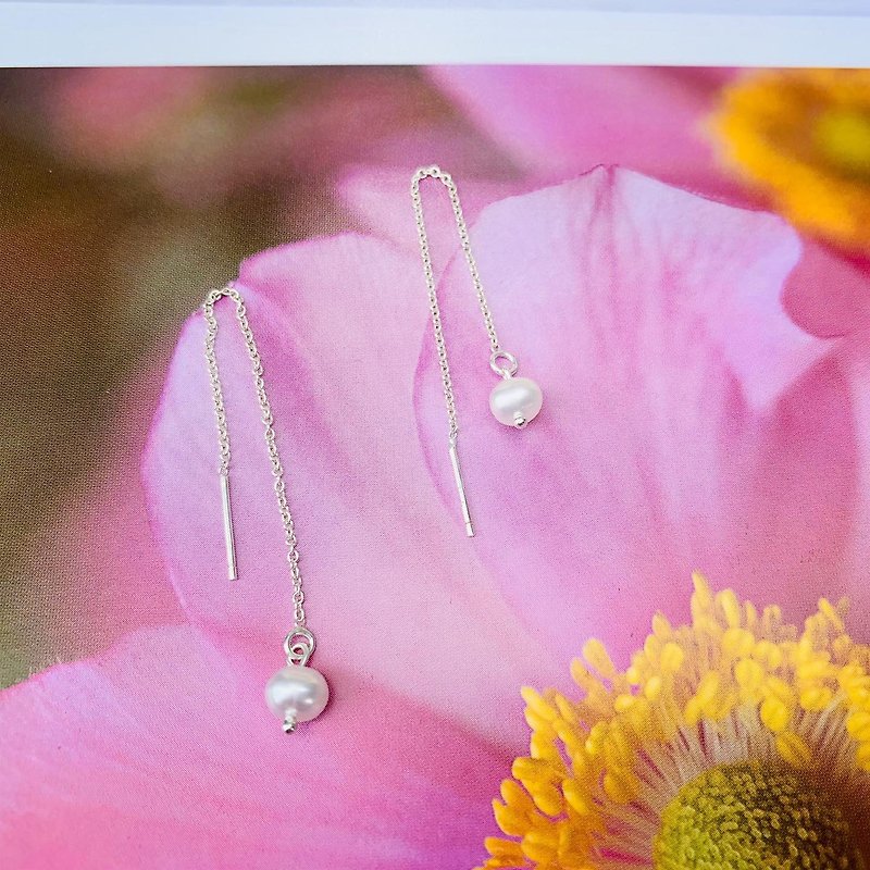 925 sterling silver / simple temperament• small pearl earrings - Earrings & Clip-ons - Sterling Silver Pink