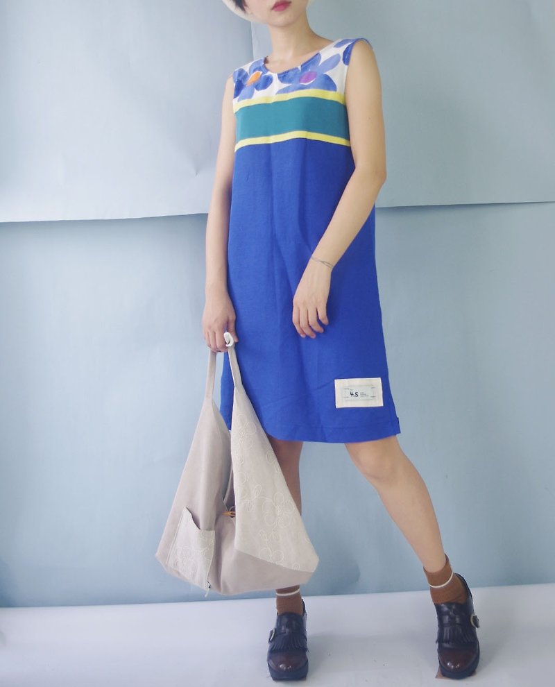 Design Handmade - Nordic Print Color Sapphire Sleeveless Dress - ชุดเดรส - ผ้าฝ้าย/ผ้าลินิน สีน้ำเงิน