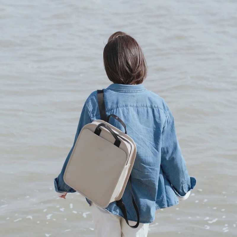 Alison Mini Lotus系列後背包S(膚色) - 後背包/書包 - 環保材質 卡其色