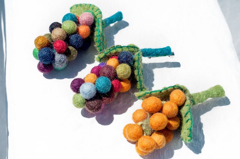 Wool Felt Strap/Wool Felt Brooch/Fruit Pin/Rainbow Wool Felt-Macaron Grape Orchard - เข็มกลัด - ขนแกะ หลากหลายสี