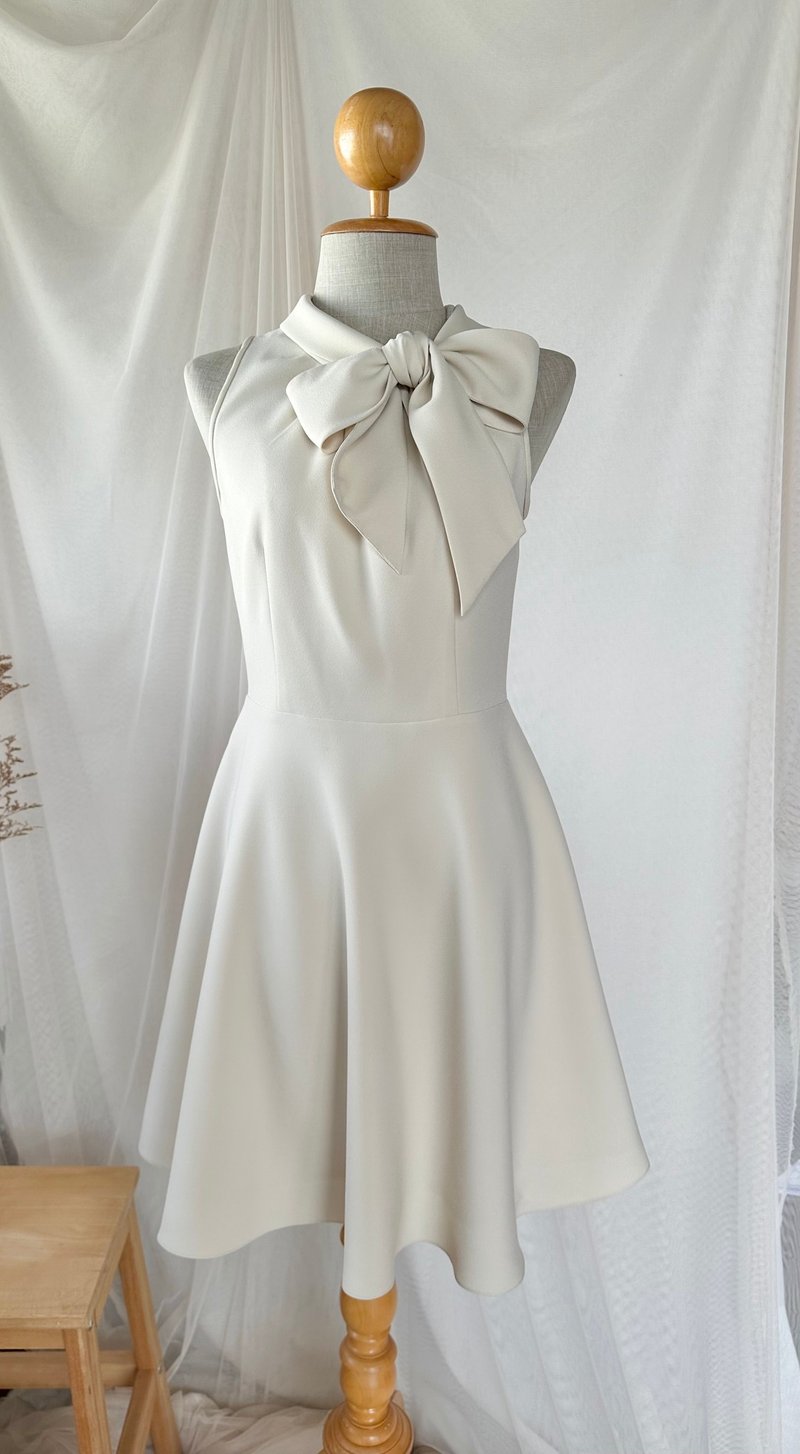 Belle dress- cream short wedding party dress turtle neck vintage - One Piece Dresses - Polyester White