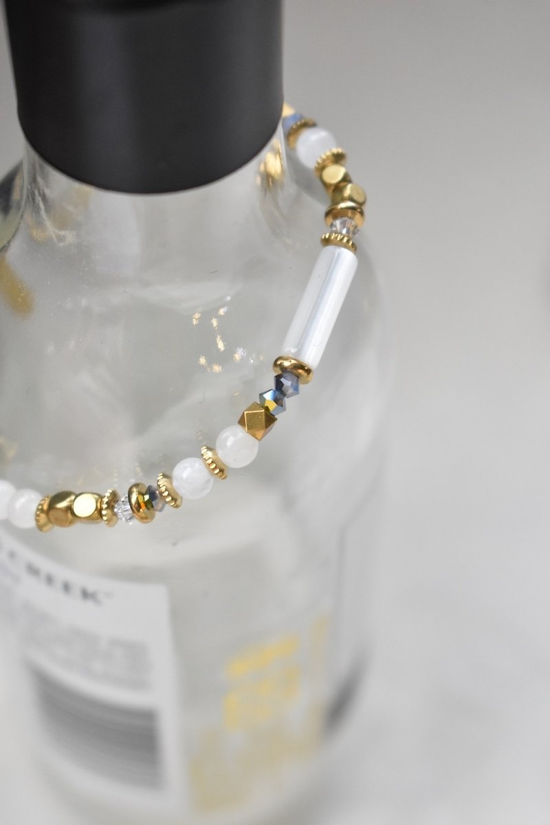 ZHU. handmade bracelet | Palace Night (Christmas Gift / Sister / Natural Stone / Brass) - สร้อยข้อมือ - ทองแดงทองเหลือง 