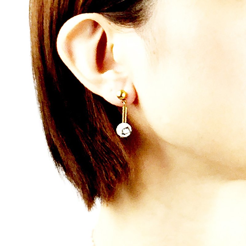 Small Department Earrings #12 - ต่างหู - โลหะ สีทอง