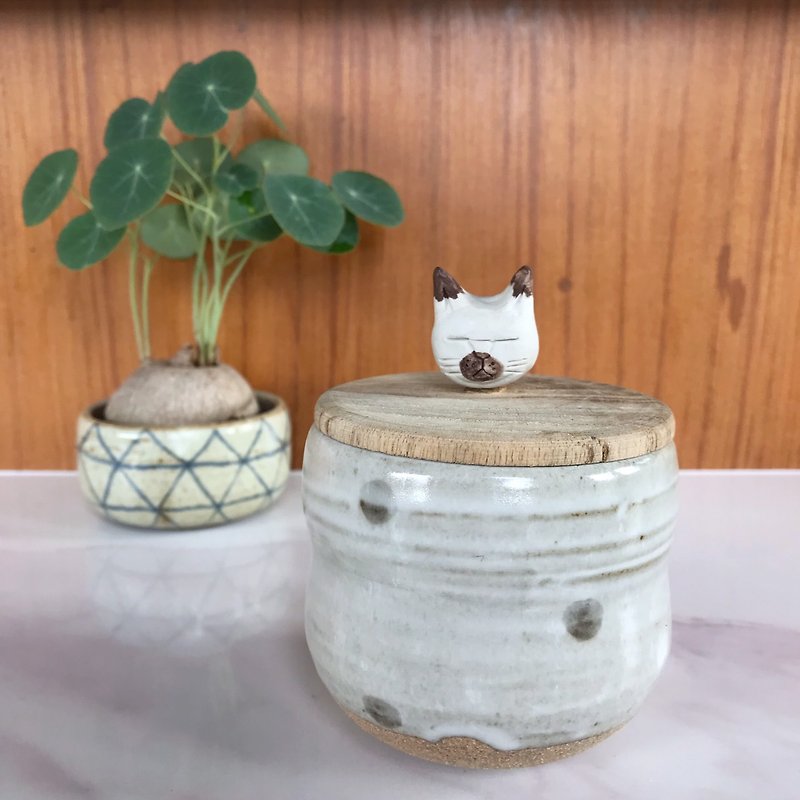 ceramic somebody cup CAT - 花瓶/陶器 - 陶 白色