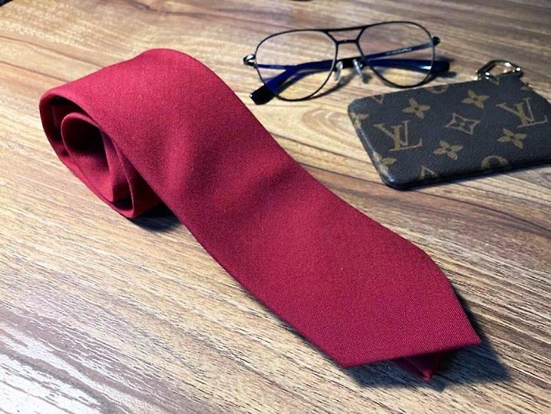 Crimson suit material tie Neckties