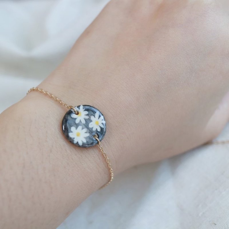 daisy flower bracelet - 手鍊/手鐲 - 陶 